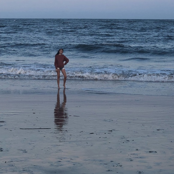 Meet your Posher, Chloé - Picture 2 of 2